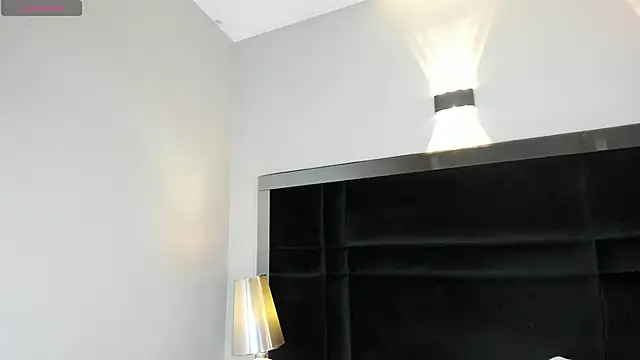 CarolineLee  online show from February 2026 10:46:01 PM