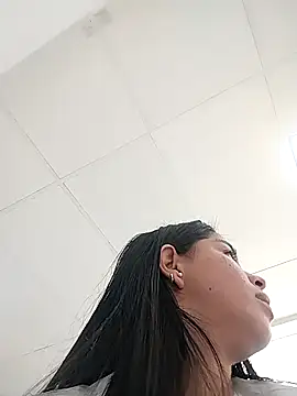 Snapshot of NatashaRose18 chatting on October 2025 03:24:01 PM NatashaRose18 online show from October 2025 03:24:01 PM