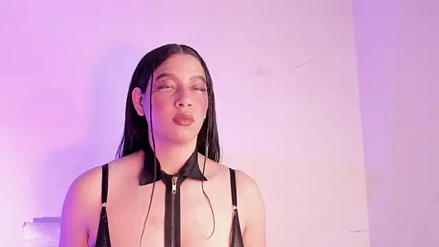 Megan Luxe online show from May 2026 06:32:03 AM