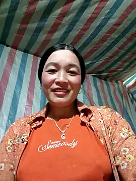 Snapshot of Bliss_rose chatting on November 2025 08:13:02 AM Bliss rose online show from November 2025 08:13:02 AM