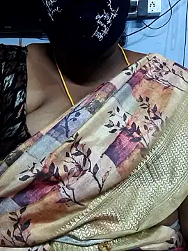 Snapshot of TAMIL_ELAKKIYA chatting on September 2025 05:13:02 PM TAMIL ELAKKIYA online show from September 2025 05:13:02 PM