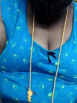 Snapshot of TAMIL_ELAKKIYA chatting on September 2025 06:53:01 PM TAMIL ELAKKIYA online show from September 2025 06:53:01 PM