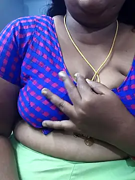 Snapshot of TAMIL_ELAKKIYA chatting on October 2025 06:51:02 PM TAMIL ELAKKIYA online show from October 2025 06:51:02 PM