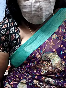 Snapshot of TAMIL_ELAKKIYA chatting on November 2025 08:13:02 AM TAMIL ELAKKIYA online show from November 2025 08:13:02 AM