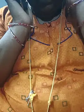 Snapshot of TAMIL_ELAKKIYA chatting on November 2025 08:36:02 AM TAMIL ELAKKIYA online show from November 2025 08:36:02 AM