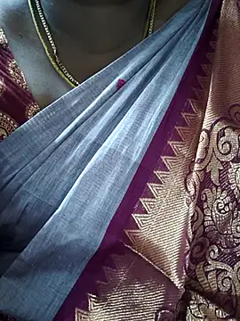 Snapshot of TAMIL_ELAKKIYA chatting on January 2026 09:03:02 AM TAMIL ELAKKIYA online show from January 2026 09:03:02 AM