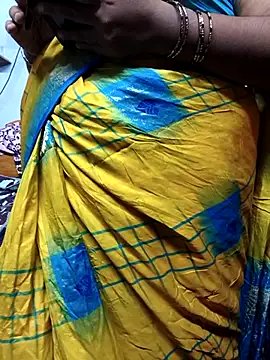 Snapshot of TAMIL_ELAKKIYA chatting on February 2026 06:31:01 PM TAMIL ELAKKIYA online show from February 2026 06:31:01 PM