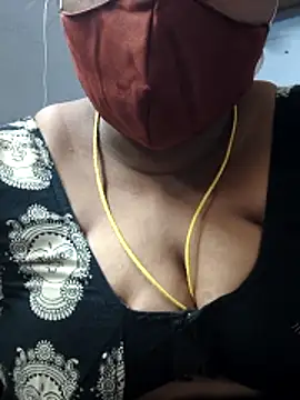 Snapshot of TAMIL_ELAKKIYA chatting on March 2026 06:37:01 AM TAMIL ELAKKIYA online show from March 2026 06:37:01 AM