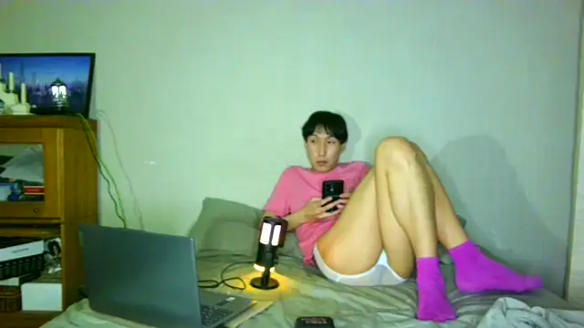 Soft and quiet online show from December 2025 05:09:01 PM