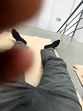 hotboy43339 online show from September 2025 05:04:01 PM