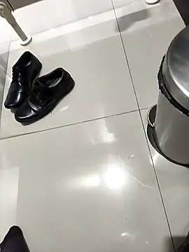 hotboy43339 online show from October 2025 01:28:01 AM