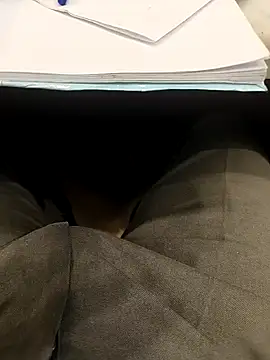 hotboy43339 online show from November 2025 03:49:02 AM