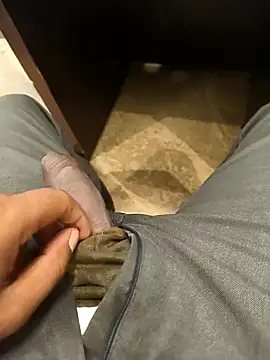 hotboy43339 online show from November 2025 01:49:02 AM