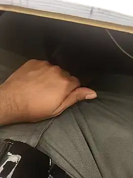 hotboy43339 online show from December 2025 05:26:01 AM