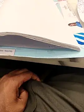 hotboy43339 online show from February 2026 05:38:01 AM