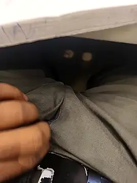 hotboy43339 online show from February 2026 09:00:02 AM