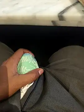 hotboy43339 online show from February 2026 02:24:01 AM