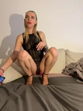 Snapshot of BrumeLove chatting on March 2026 01:18:01 PM BrumeLove online show from March 2026 01:18:01 PM