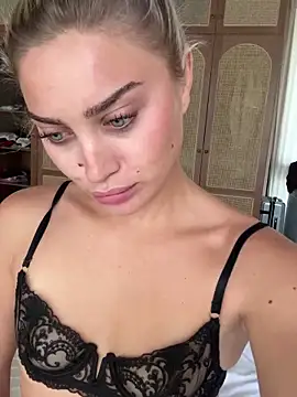 auriangel online show from December 2025 04:29:01 AM