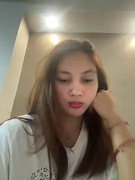 Snapshot of LanySylvia chatting on May 2026 06:35:01 PM LanySylvia online show from May 2026 06:35:01 PM
