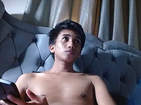 charlie0728 online show from December 2025 01:20:02 PM