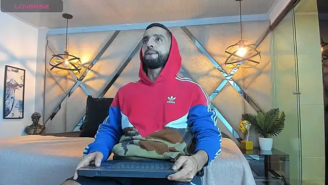 Yiyo10  online show from April 2026 04:24:02 AM