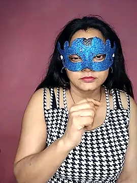 MEERAcle online show from October 2025 01:06:02 AM