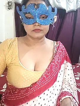 Snapshot of MEERAcle chatting on March 2026 06:14:02 PM MEERAcle online show from March 2026 06:14:02 PM
