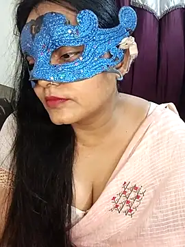 Snapshot of MEERAcle chatting on March 2026 06:36:01 PM MEERAcle online show from March 2026 06:36:01 PM