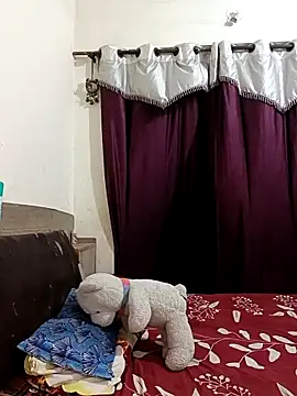 Snapshot of MEERAcle chatting on March 2026 04:33:02 PM MEERAcle online show from March 2026 04:33:02 PM