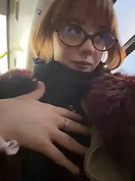 Only April online show from November 2025 05:41:02 AM