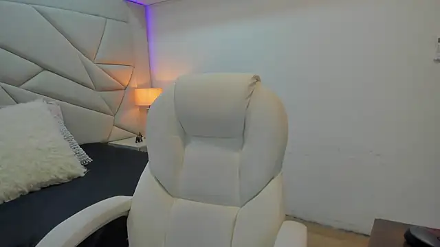 Snapshot of persefone_333 chatting on September 2025 08:09:01 PM persefone 333 online show from September 2025 08:09:01 PM