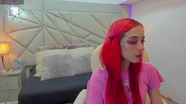 Snapshot of persefone_333 chatting on October 2025 07:56:02 PM persefone 333 online show from October 2025 07:56:02 PM