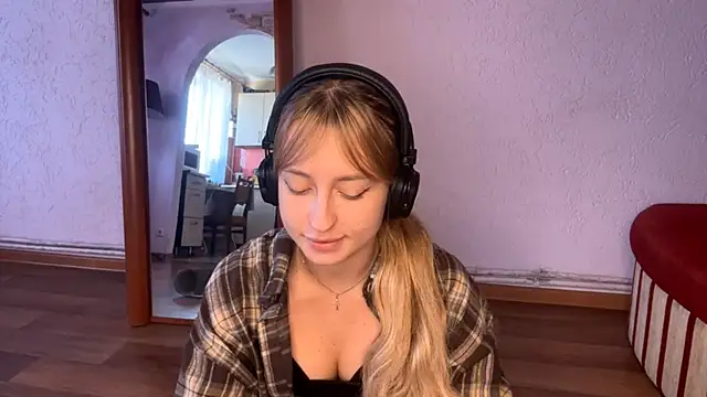 Snapshot of Jetta_Corsacami chatting on September 2025 08:25:01 AM Jetta Corsacami online show from September 2025 08:25:01 AM