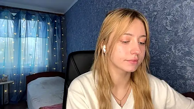 Snapshot of Jetta_Corsacami chatting on October 2025 11:19:01 AM Jetta Corsacami online show from October 2025 11:19:01 AM