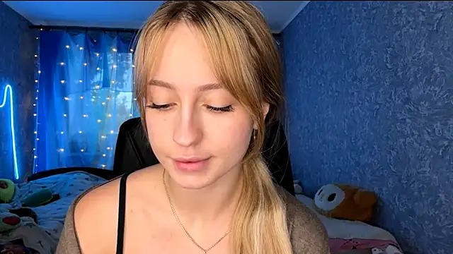 Snapshot of Jetta_Corsacami chatting on October 2025 12:05:01 PM Jetta Corsacami online show from October 2025 12:05:01 PM