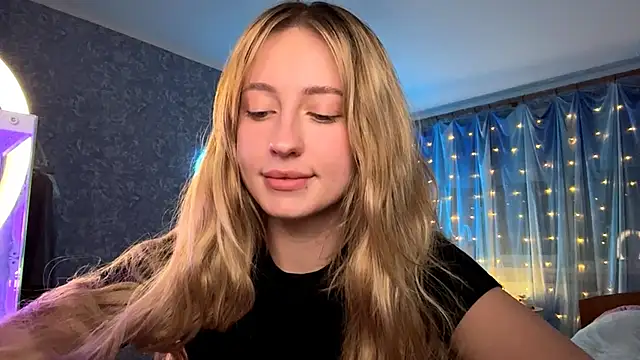 Snapshot of Jetta_Corsacami chatting on November 2025 04:27:02 PM Jetta Corsacami online show from November 2025 04:27:02 PM