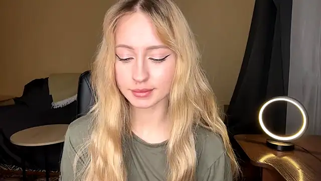 Snapshot of Jetta_Corsacami chatting on November 2025 02:28:02 PM Jetta Corsacami online show from November 2025 02:28:02 PM