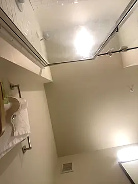 huhgtr online show from December 2025 04:14:02 PM