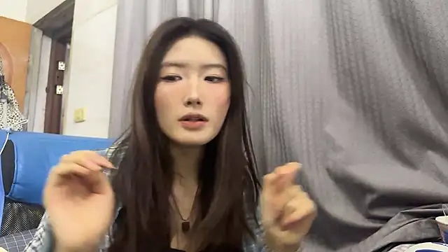 Moonlight-23 online show from November 2025 12:27:01 PM