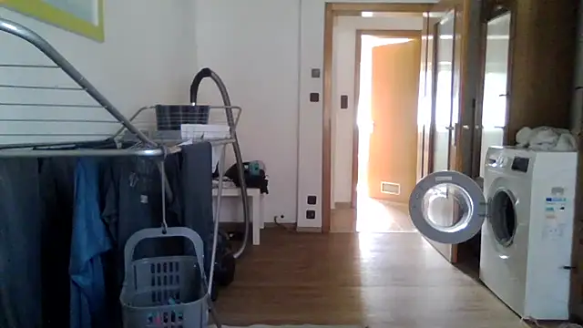 Snapshot of XLBarehengst chatting on May 2026 01:49:01 PM XLBarehengst online show from May 2026 01:49:01 PM