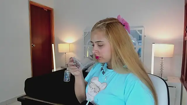 MikaelaStone online show from February 2026 01:09:02 PM