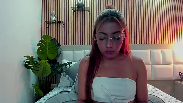 KattyBonnie online show from November 2025 07:16:02 PM