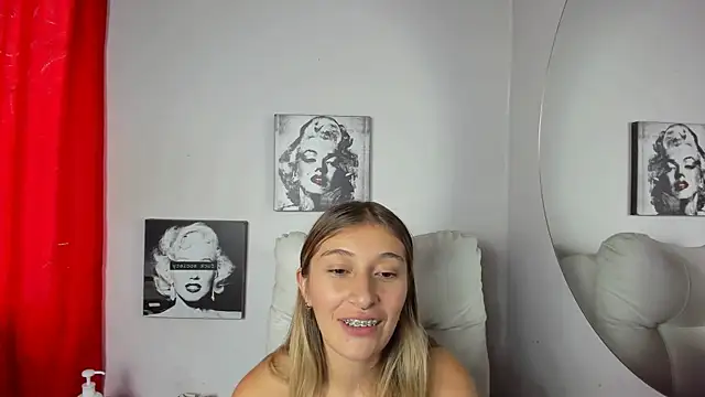 SophiaaLee online show from July 2026 01:58:33 AM