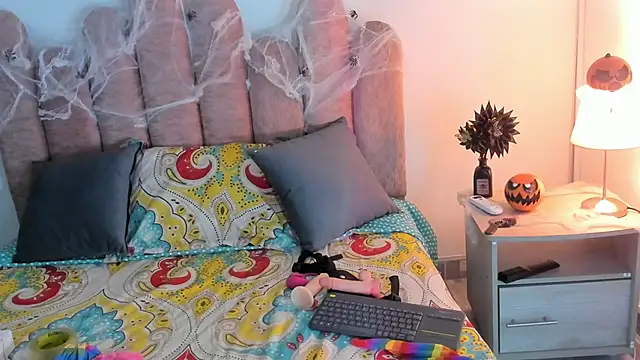 Lily666  online show from October 2025 08:20:02 PM