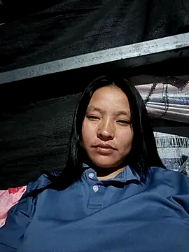 Snapshot of MuiNay chatting on October 2025 11:31:02 AM MuiNay online show from October 2025 11:31:02 AM