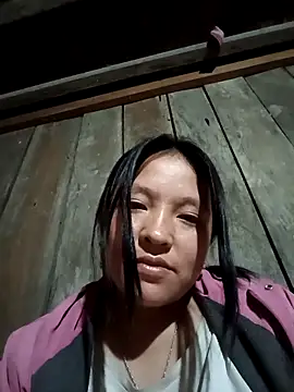 Snapshot of MuiNay chatting on October 2025 12:39:02 PM MuiNay online show from October 2025 12:39:02 PM