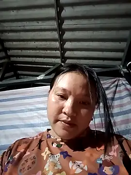 Snapshot of MuiNay chatting on November 2025 12:26:01 PM MuiNay online show from November 2025 12:26:01 PM