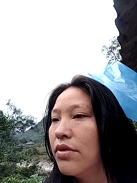 Snapshot of MuiNay chatting on November 2025 11:47:02 PM MuiNay online show from November 2025 11:47:02 PM