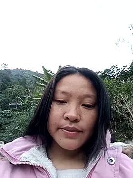 Snapshot of MuiNay chatting on November 2025 11:49:02 PM MuiNay online show from November 2025 11:49:02 PM